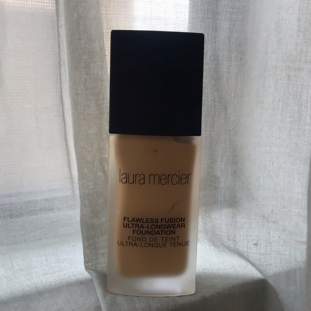 Laura Mercier Flawless Foundation Butterscotch
